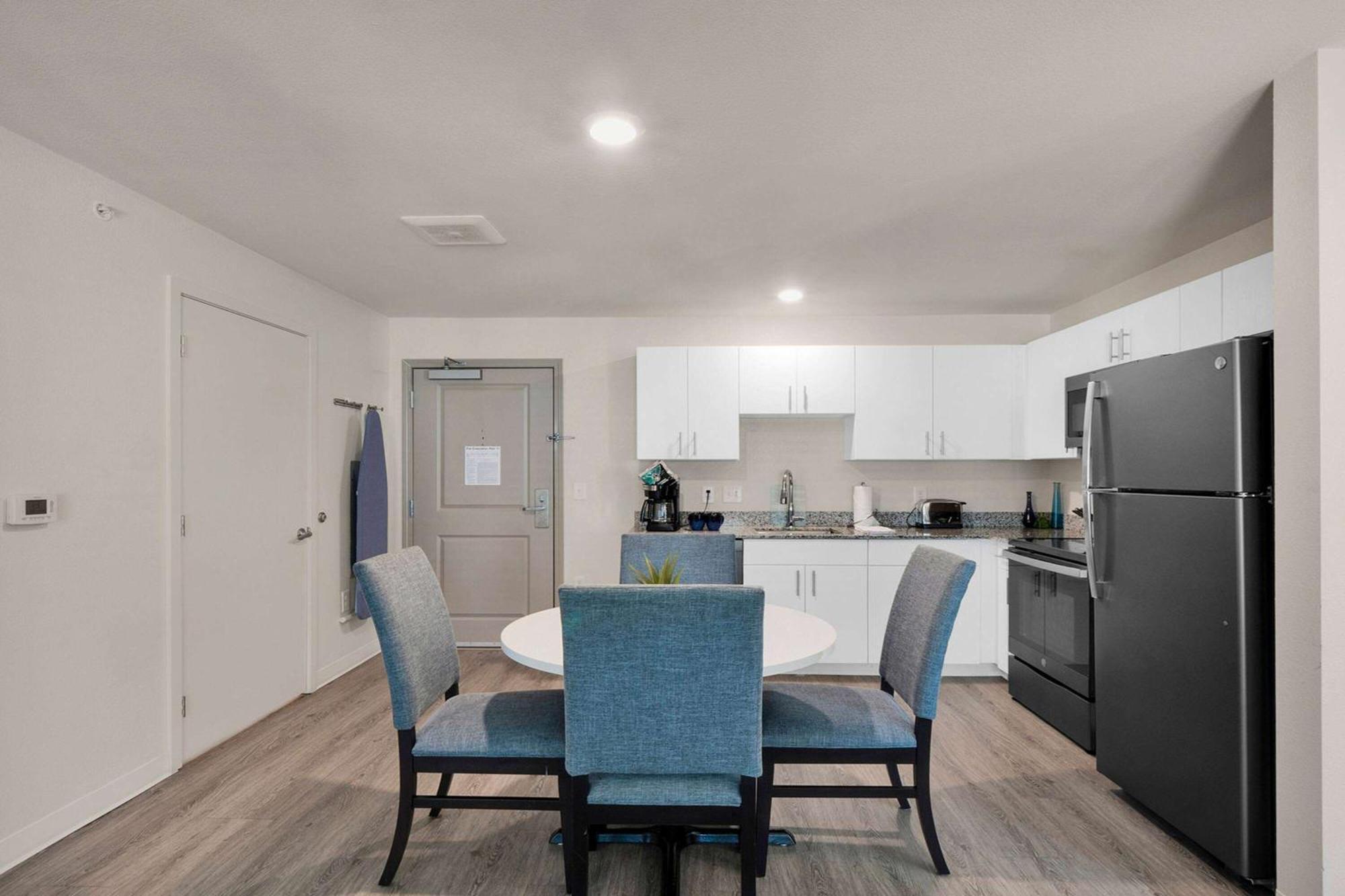 Waterwalk Extended Stay Raleigh Durham Research Triangle Clegg Bagian luar foto